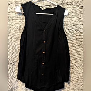 Maurices size small flowy tank